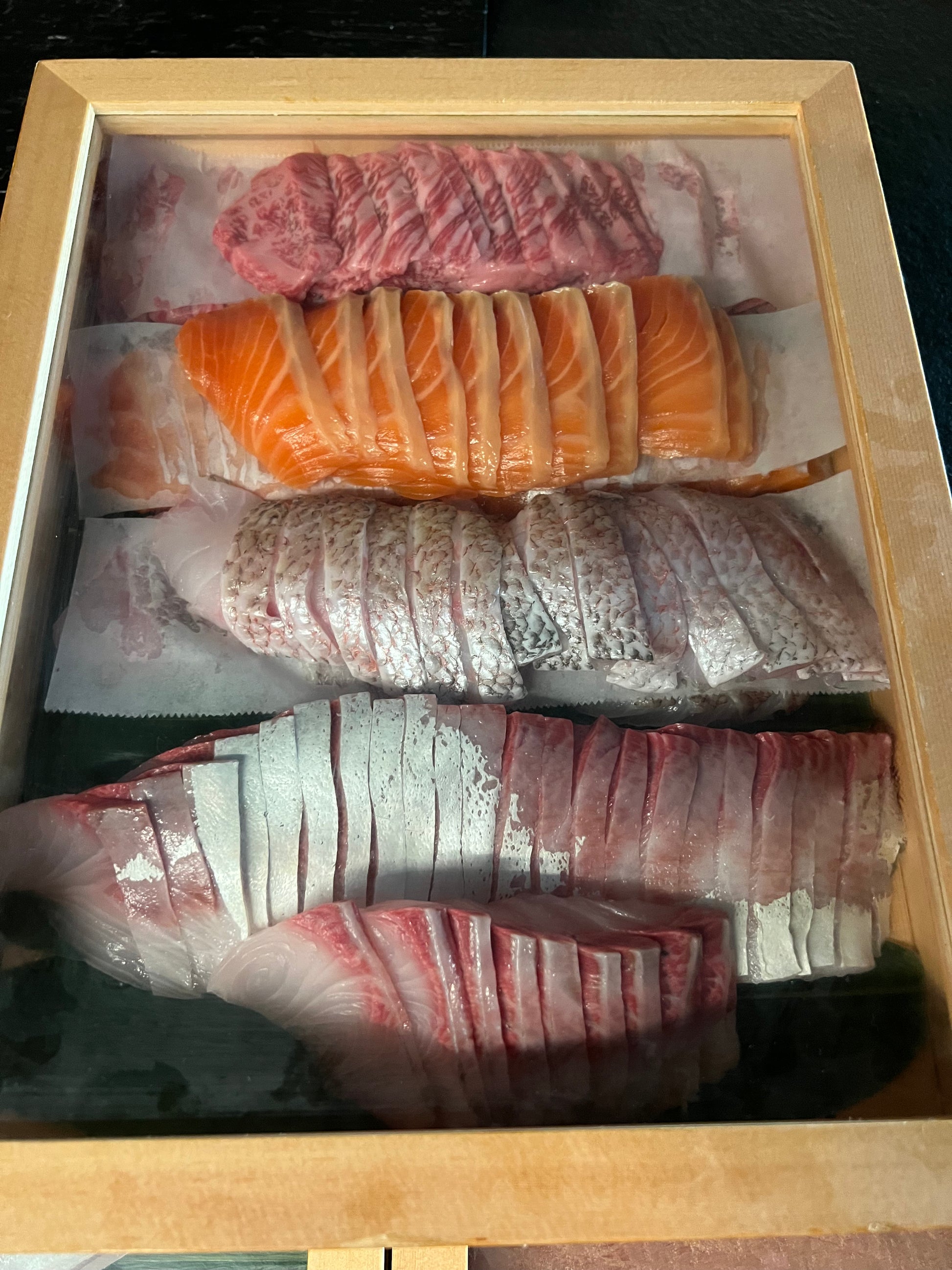 Omakase fish box 001